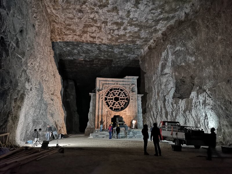 Picturi decorative interior/exterior si ornamente sculpturale